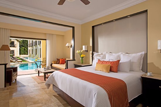Preferred Club Dlx Garden Swim Out5