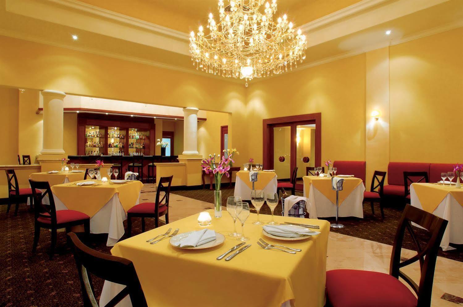 Restaurant6.1